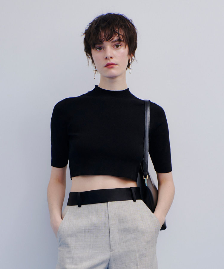 allureville ショートレングスモックネックプルオーバー ブラック (95)