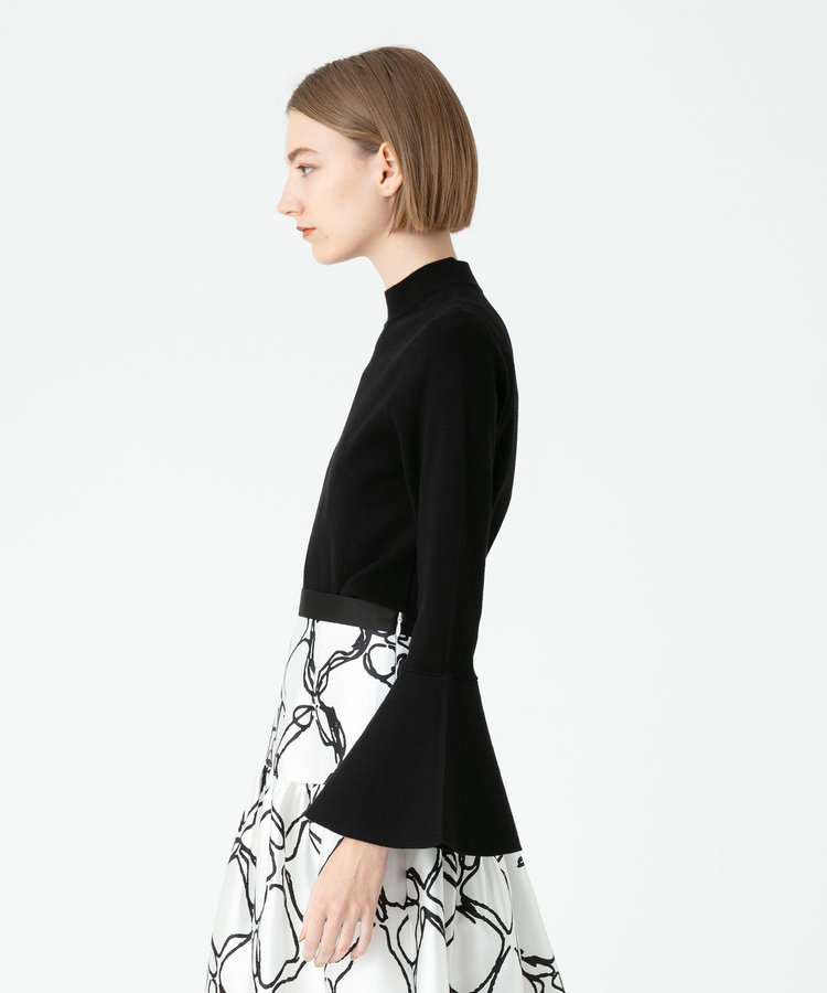 LOULOU WILLOUGHBY 【LOULOU WILLOUGHBY】トランペットカフプルオーバー ブラック (95)